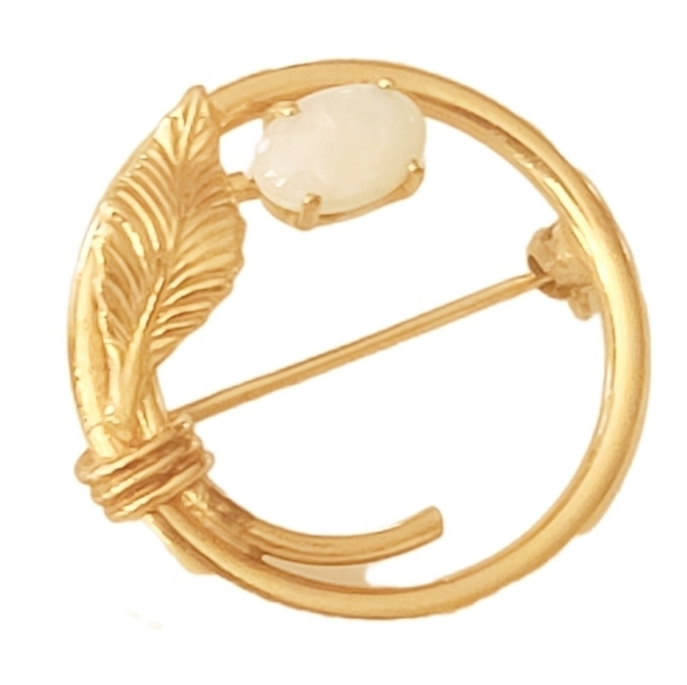 Vintage Gold Tone Leaf Circle Brooch White Opal Cabochon Pin